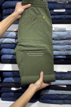 Solid Jordan Essentials Men's Woven Trousers
