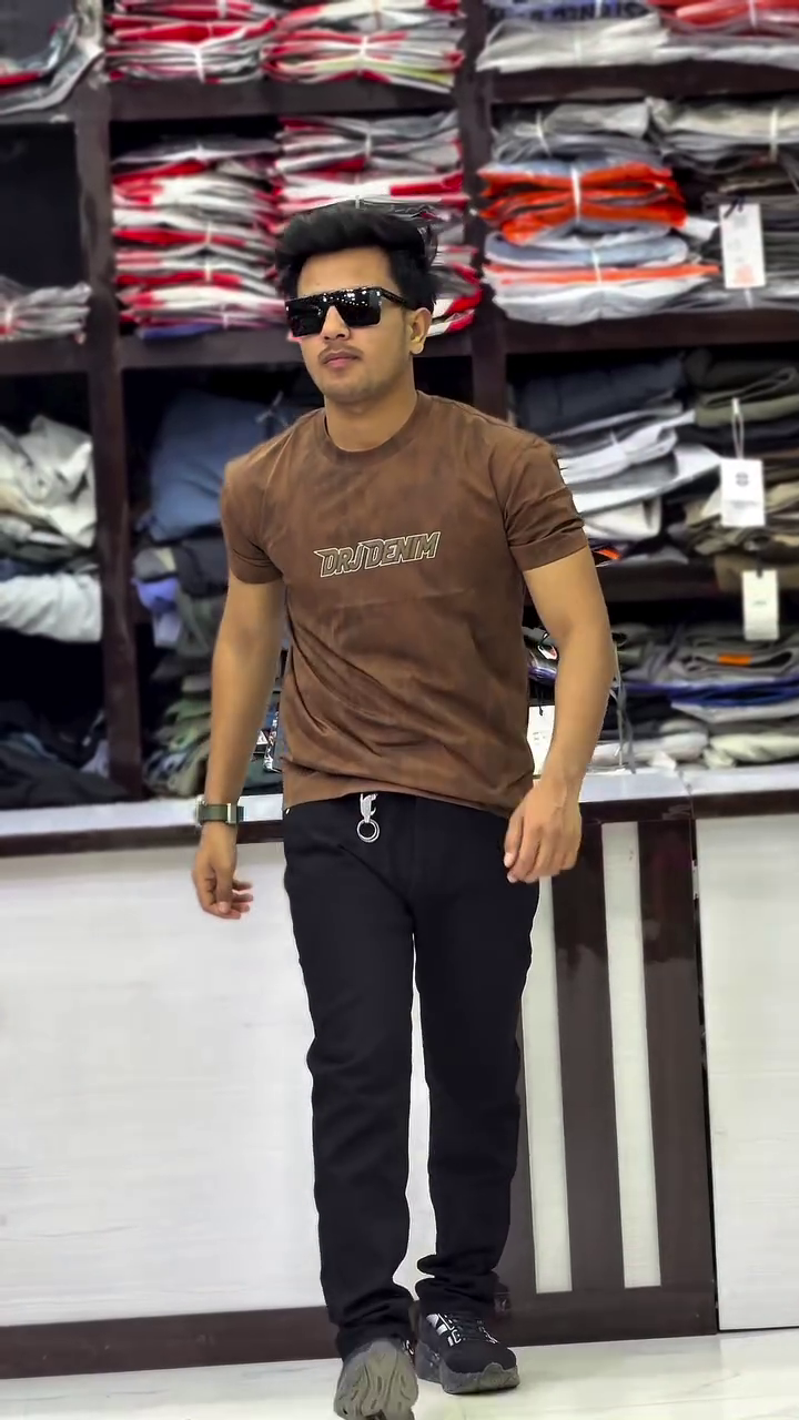 Men Embroidered Round Neck Oversized T-shirt
