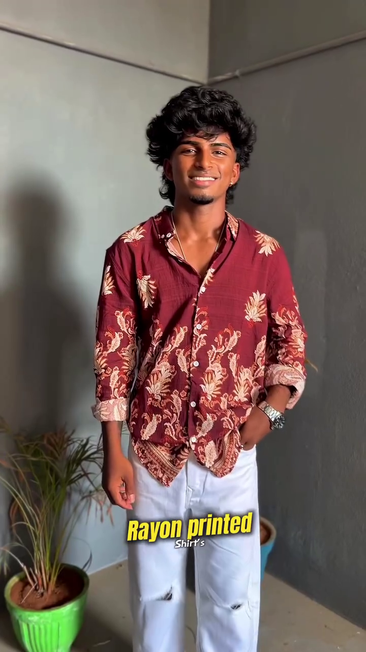 Men Classic Slim Fit Floral Printed Spread Collar Casual Shirt - Image 4