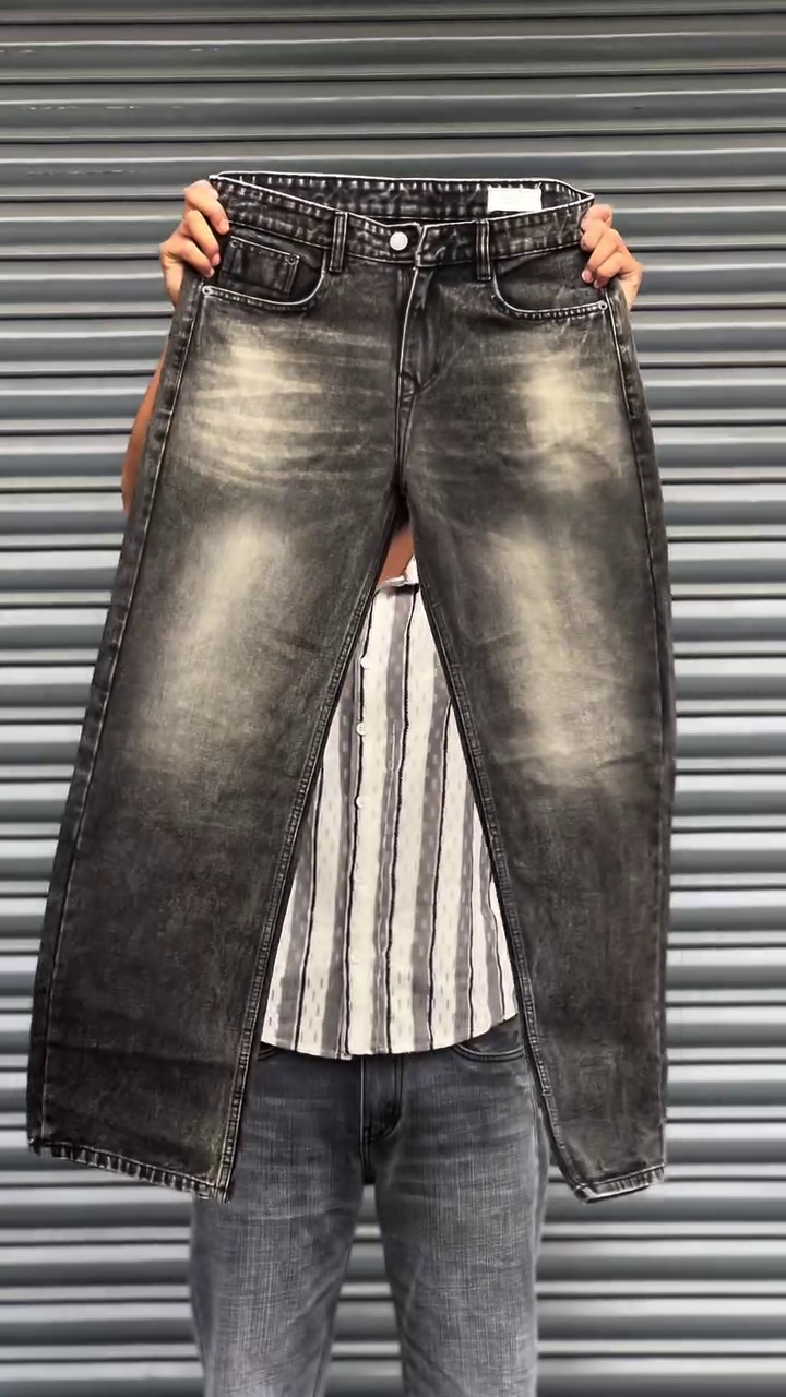 Men Straight Fit Mid-Rise Heavy Fade Jeans