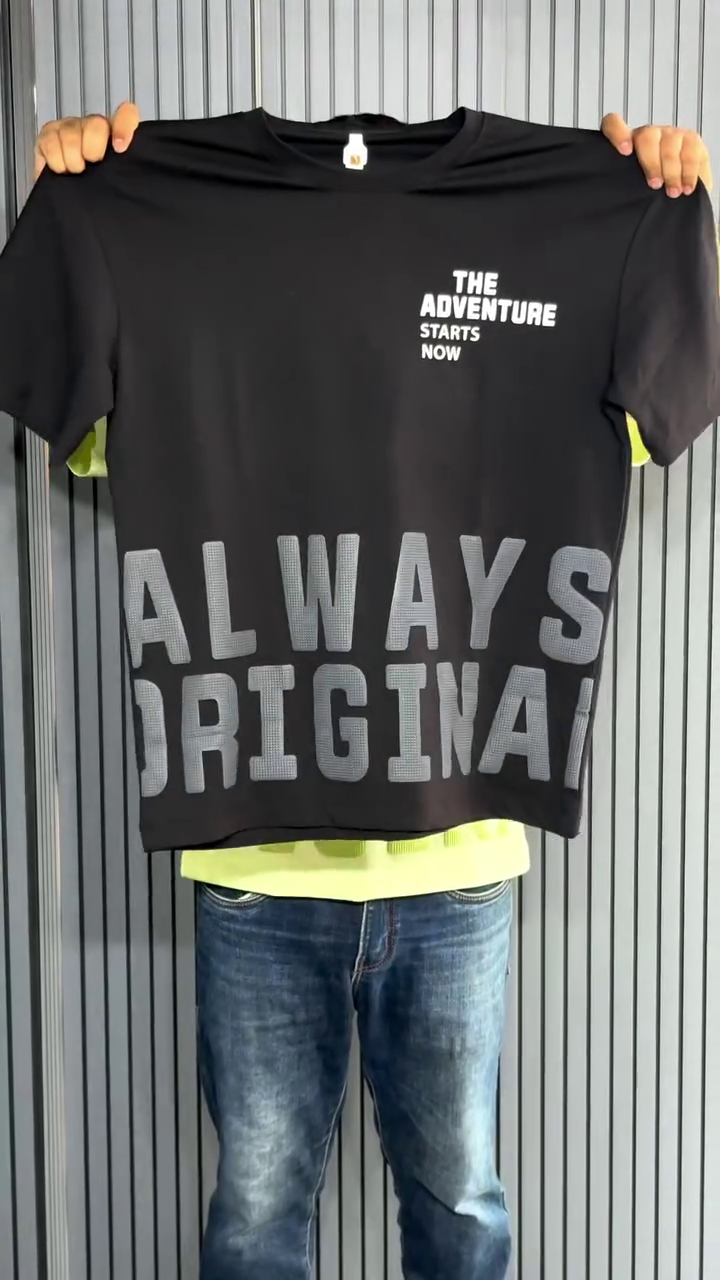Men Typography Printed Raw Edge T-shirt - Image 3